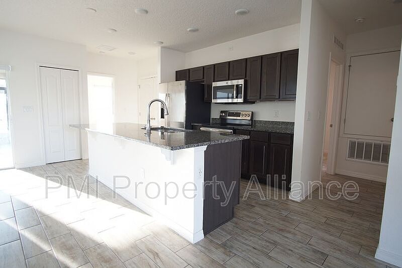 1st image of 4308 Desert Rose Ave