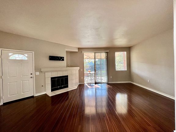 5th image of 11985 Tivoli Park Row Unit 2