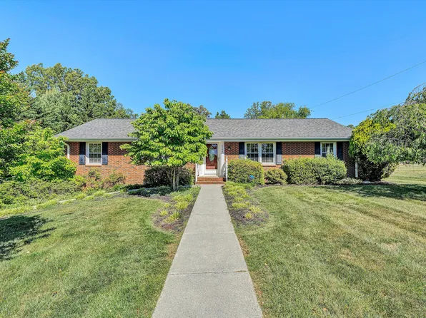 6244 N Barrens Rd, Roanoke, VA 24019