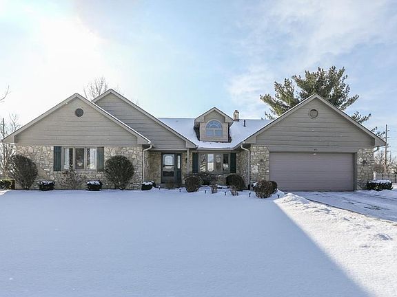3rd image of 885 W Ashbourne Ln