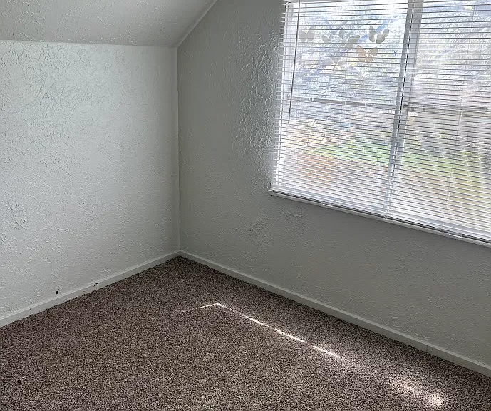 944 Poulson St — Photo 20