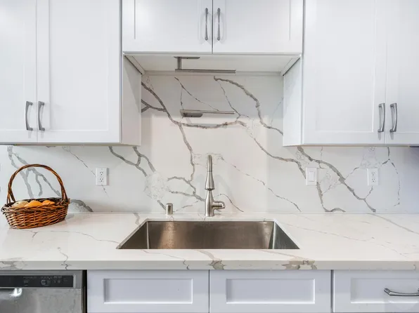 5310 Raintree Cir, Culver City, CA 90230