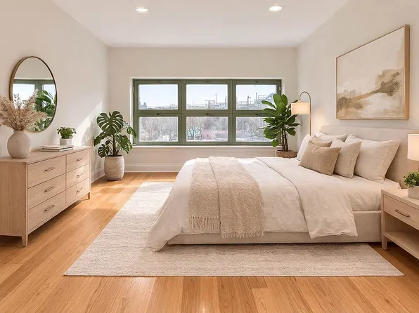 19-19 24th Ave #L406, Astoria, NY 11105