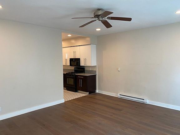 4th image of 226 Columbia Ave #226