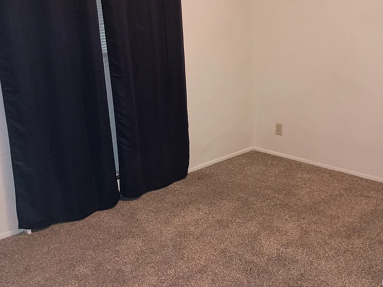 4300 Gray St — Photo 14