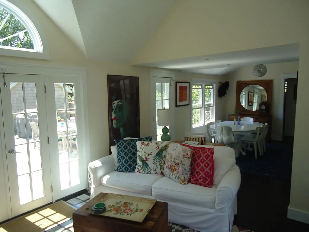 Close to Village - Lumber Lane Cottage! — Photo 4