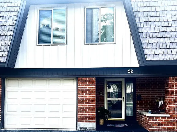 22 Cour La Salle, Palos Hills, IL 60465
