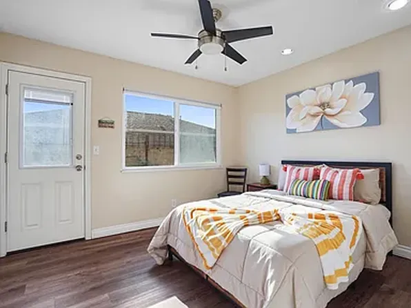 15071 Apollo Ln, Huntington Beach, CA 92647