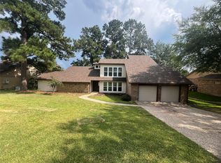 2018 Wickersham Dr, Huntsville, TX 77340