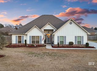 748 Winesap Dr, Fairhope, AL 36532