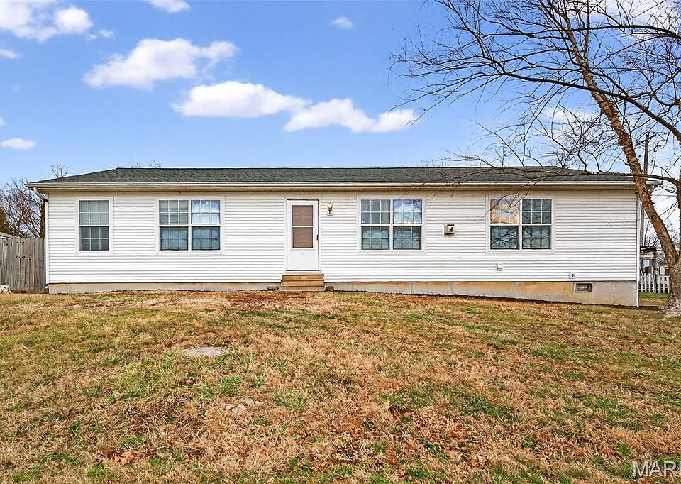 1st image of 30 Breanna Blvd