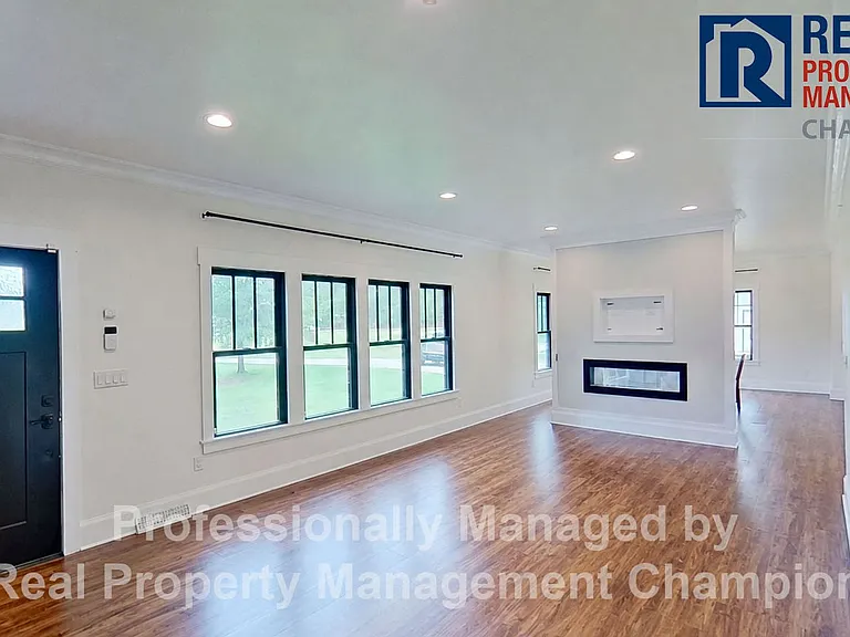 213 Saps Rd — Photo 2
