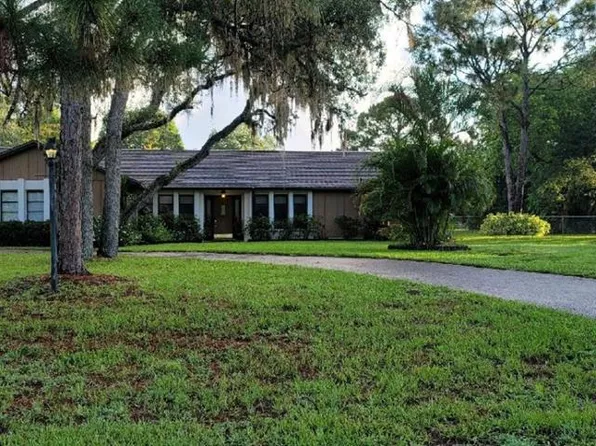 6531 Winding Brook Dr, New Port Richey, FL 34655