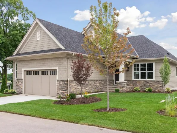 214 Byrondale Ave N, Wayzata, MN 55391