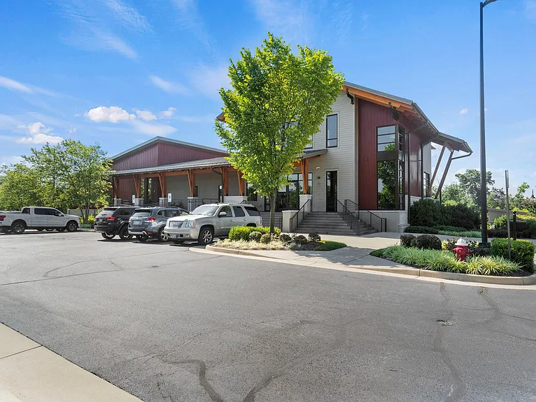 20617 Exchange St — Photo 40