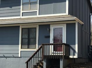 834 Lakeview Dr, Grandview, MO 64030