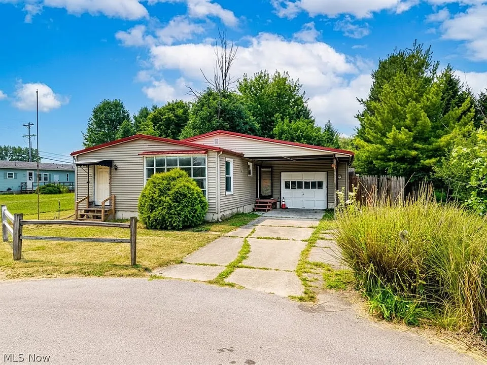 465 Stallion Ct