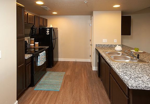 3rd image of 1844 W S Jordan Pkwy APT 323
