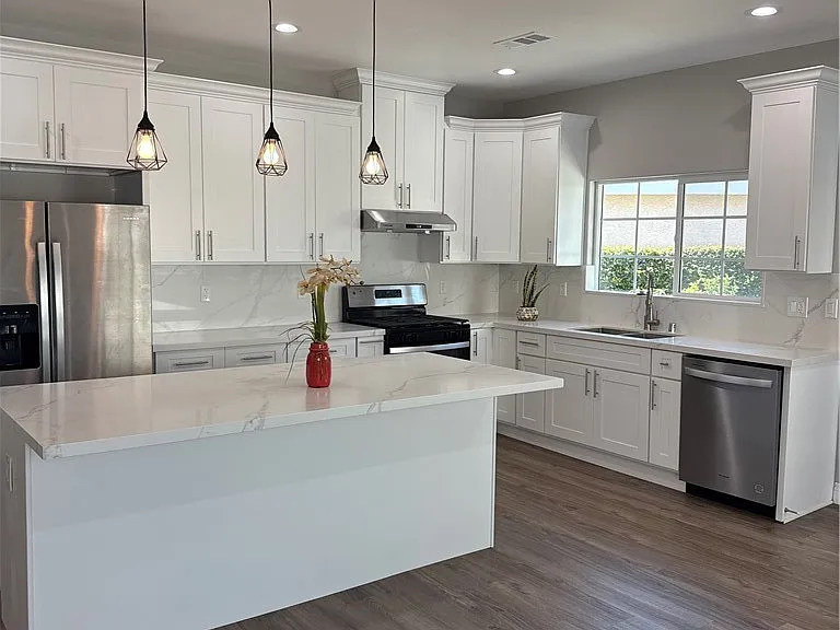 5272 Barcelona Cir — Photo 4