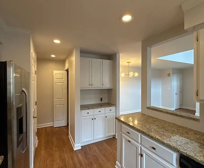 815 Lexington Ave #A — Photo 6