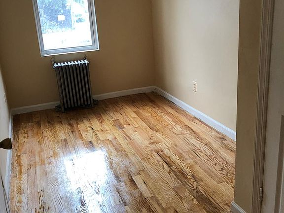 3rd image of 257 S 3rd Ave Fl 4th