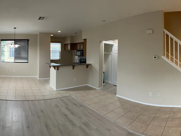 1429 Ledgestone Ln — Photo 7