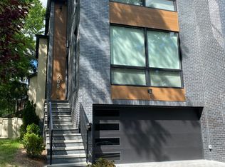 285 Slocum Way, Fort Lee, NJ 07024