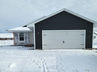 2509 Lawrence Dr, De Pere, WI 54115