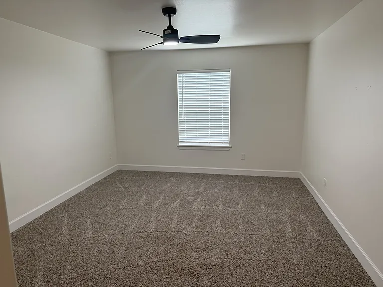5816 NW 159th St — Photo 39