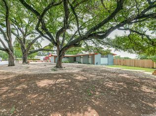 430 Lookout Dr, San Antonio, TX 78228