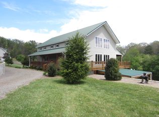 109 Spring Blossom Dr, Franklin, NC 28734