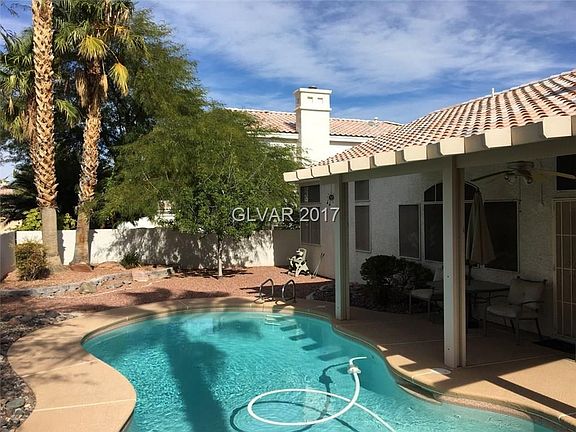 3rd image of 2201 Stone Pine Ct