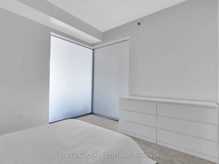 300 Lisgar St #701 — Photo 21