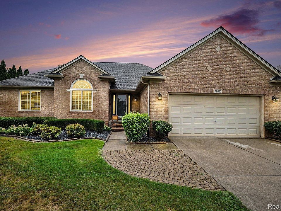 1st image of 20577 Sherwood Dr