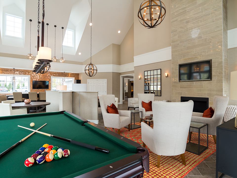 Billiards Lounge