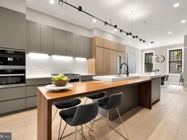 1519 Swann St NW, Washington, DC 20009