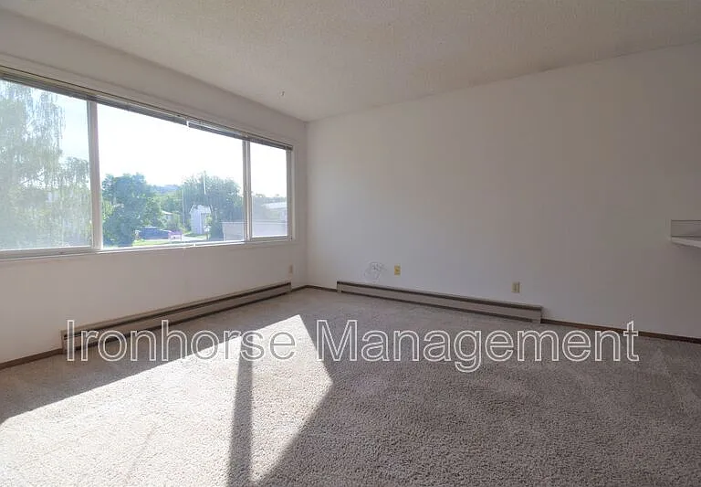 1901 S Black Ave #C — Photo 1