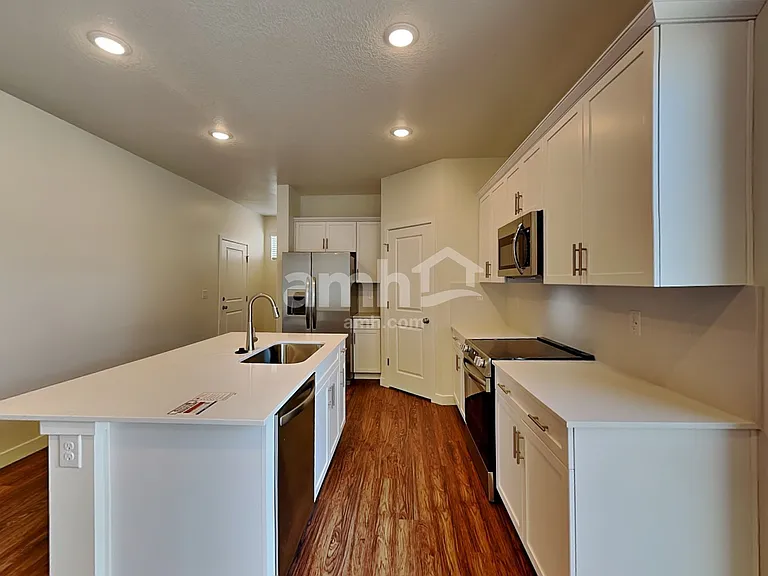3472 N Annabell St — Photo 3