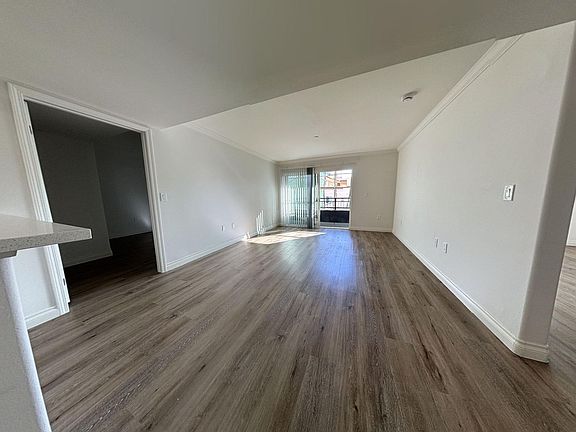 5th image of 7925 Ventura Canyon Ave Unit 305