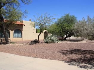 7040 E Hacienda Reposo, Tucson, AZ 85715