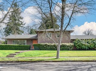 2977 Lenox Rd, Eugene, OR 97404