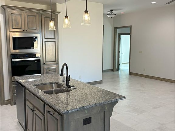 2nd image of 12713 Sierra Ln