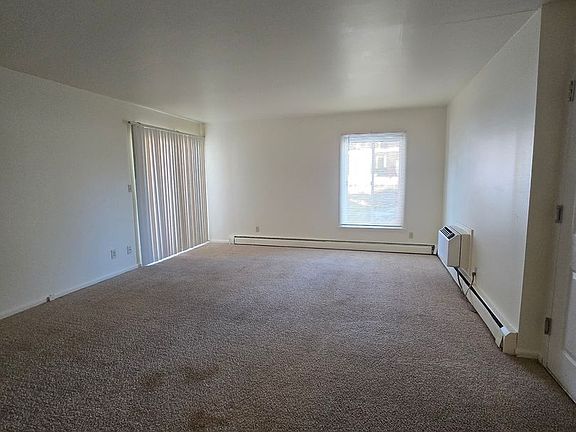 2nd image of 444 Gramercy Dr #364-01