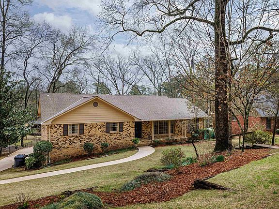 3rd image of 1375 Starcross Dr