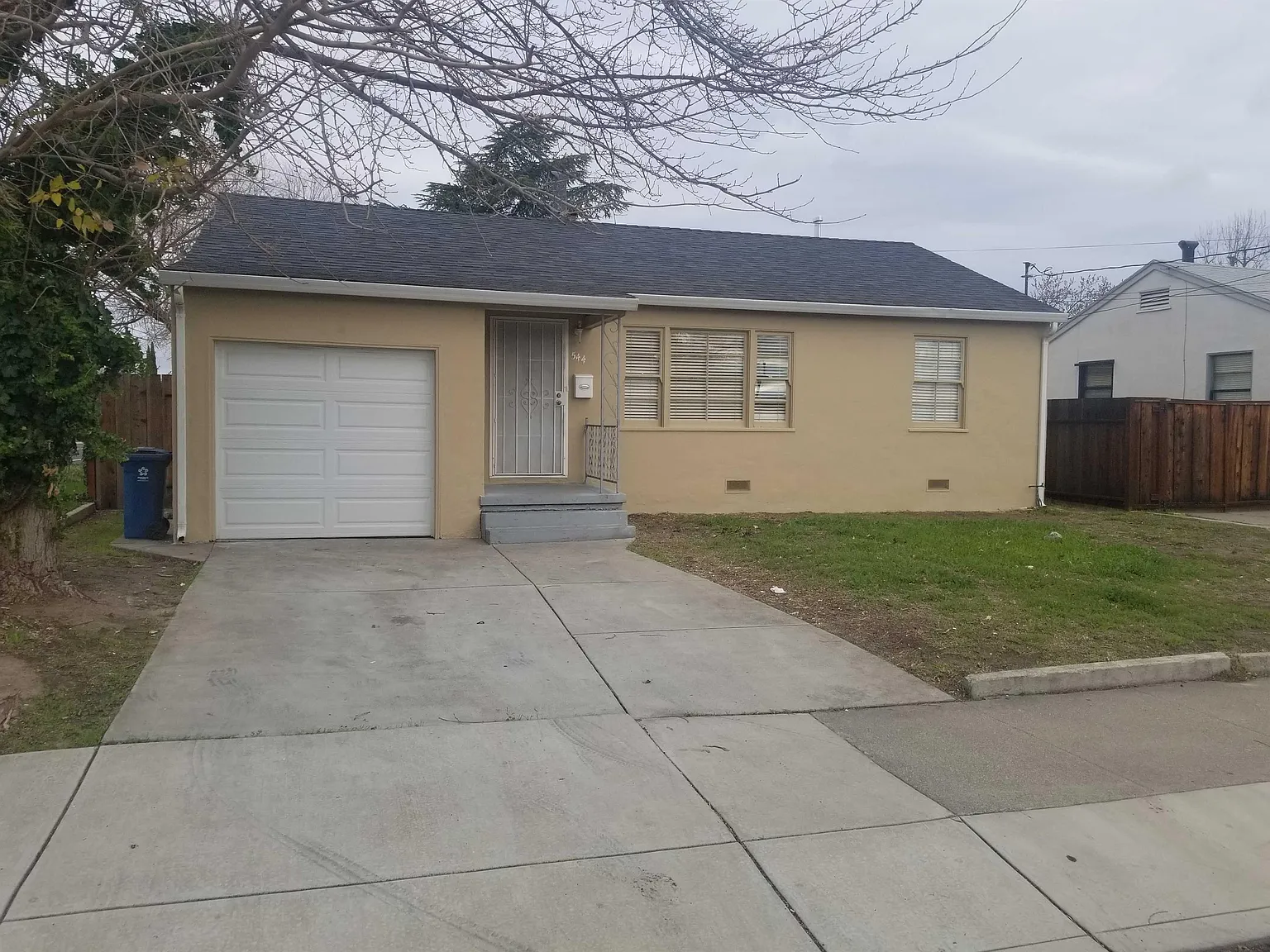 544 W Madill St photo 1