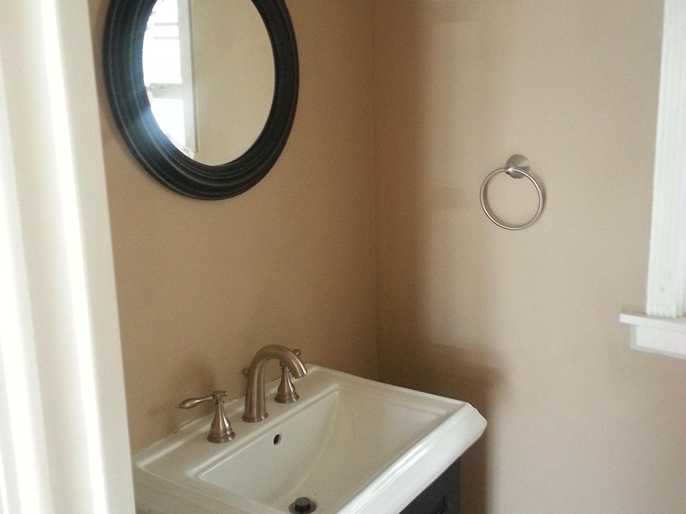 2nd image of 1854 W Forrest Ave