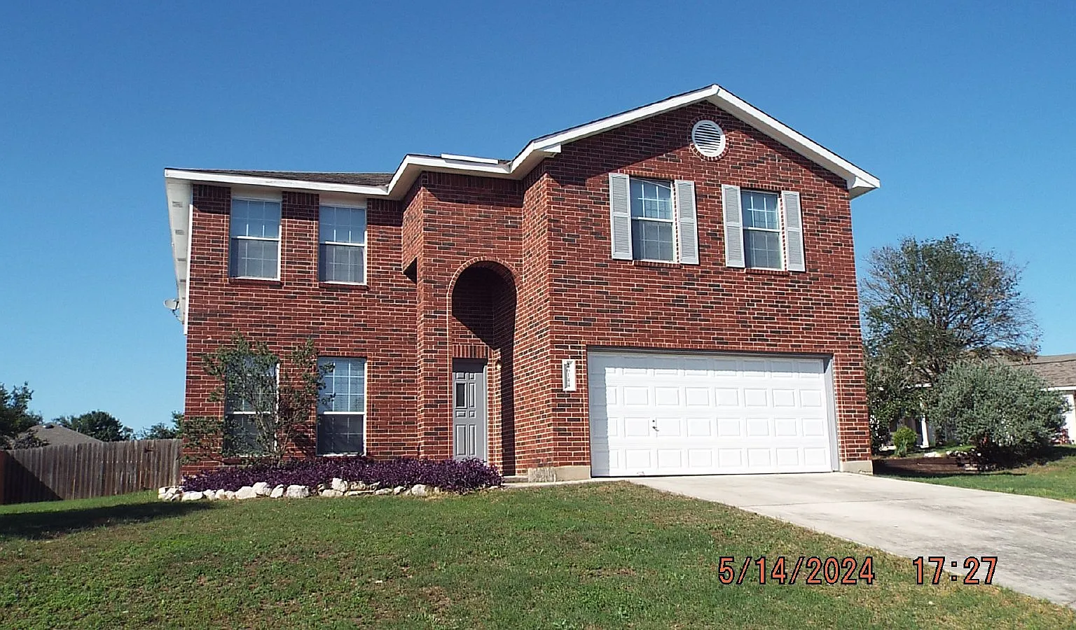 4 bed, 3.5 bath, 3744 sqft, $2,695 — Photo 3