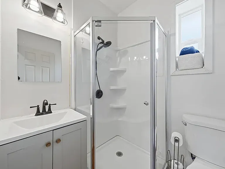 1448 Mistletoe Ln #B — Photo 1