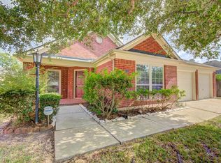 1631 Martin Lake Dr, Richmond, TX 77406