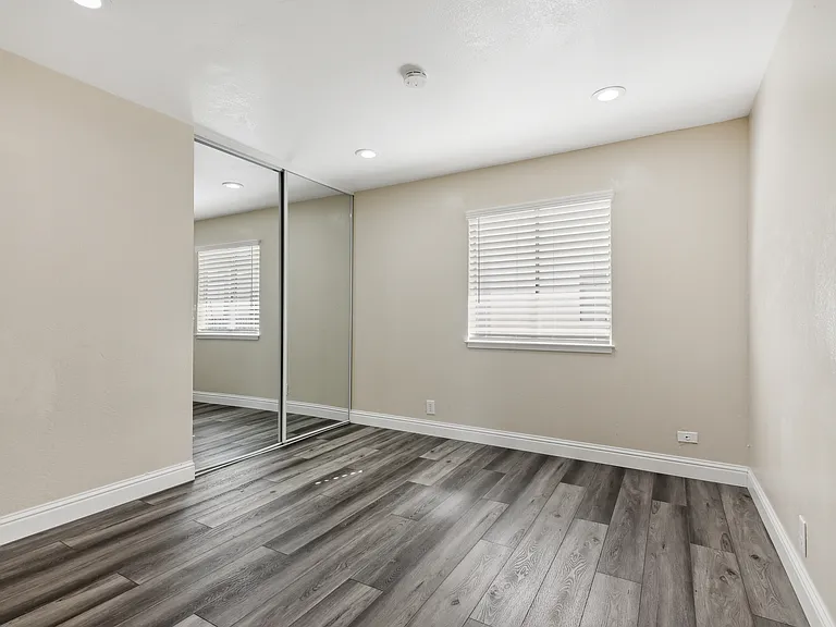 2732 Haste Street — Photo 10